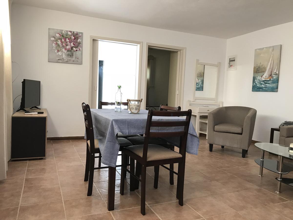 אמרינתוס Villa Filoxenia מראה חיצוני תמונה