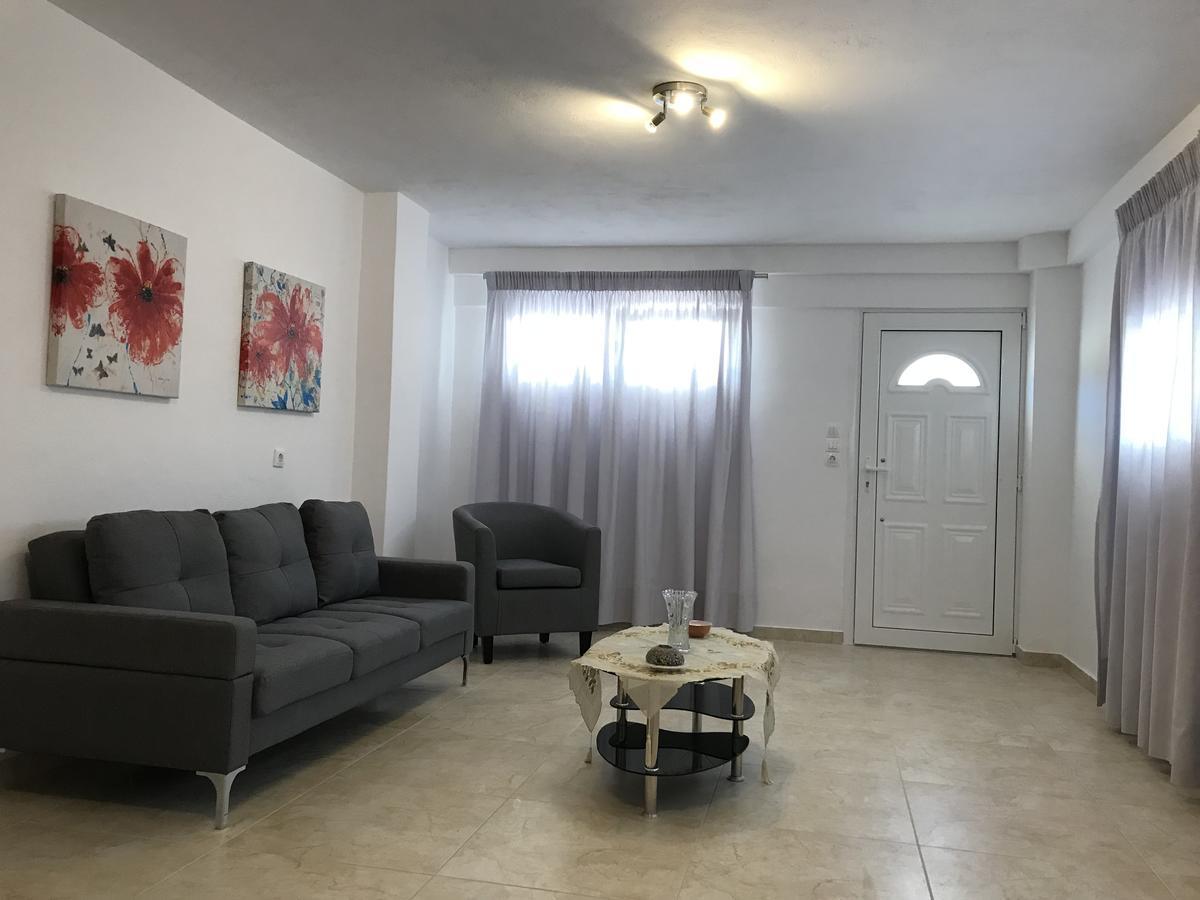אמרינתוס Villa Filoxenia מראה חיצוני תמונה